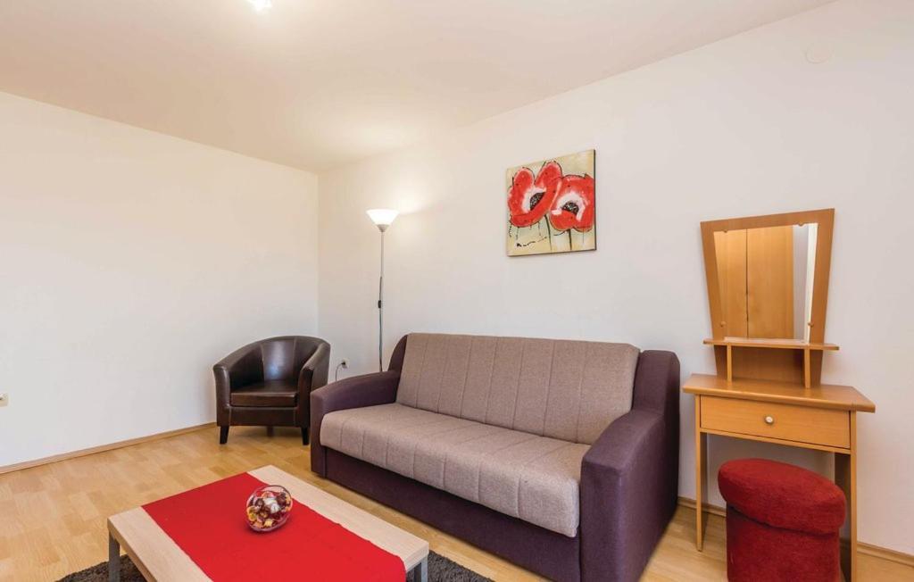 Apartman Nina 2 Сен Екстериор снимка